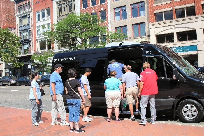 tour bus parking in boston